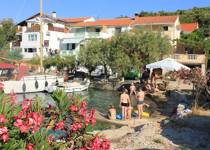 Family Friendly Seaside Zaglav, Dugi Otok - 9726 * Sali