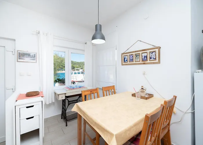 Family Friendly Seaside Zaglav, Dugi Otok - 9726 *