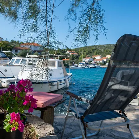 Family Friendly Seaside Zaglav, Dugi Otok - 9726 Апартаменты