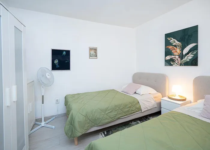 Family Friendly Seaside Zaglav, Dugi Otok - 9726